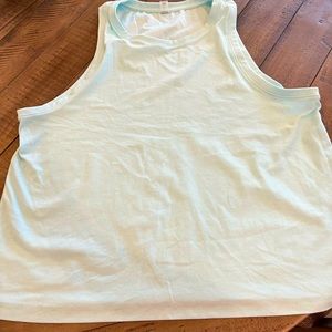 NWOT Beyond Yoga sleeveless tank (size L)